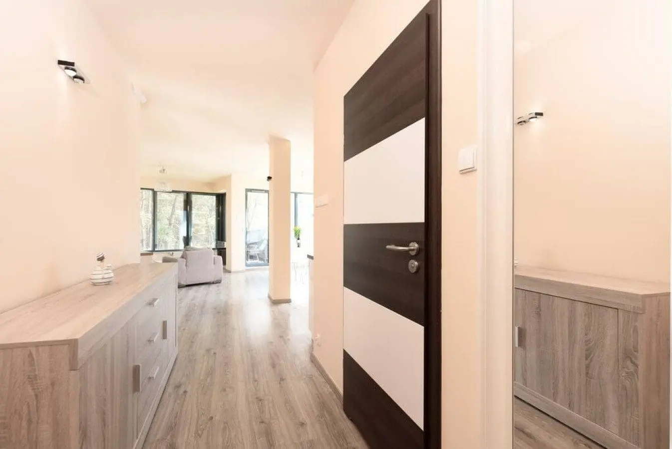 70594 215315 YgIzN1CPffIAsTvN M4MWrYiGjE8hrYlTnj5IC a5yc 655f72032153f.jpg