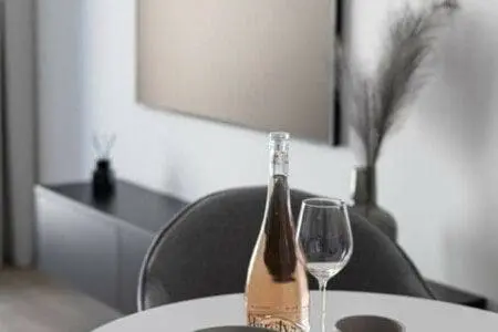 70594 215330 S9QrgsxZ6gqLh2hCL8FBExF kfvJjHNp1gp4e seXE0 655f759878608.jpg