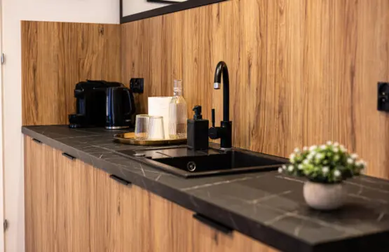 70594 271498 c4LQk VQ1fKe4d91J i5Ak9ya1yzevJTTlFc0BgY0m8 664d173deab7e.jpg