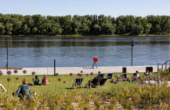 70594 271500 RzeVRTsOnAT6bXTyfvTVAyxK 5l6wGxXm4MB4fwFJw 66599e6d7d03a.jpg