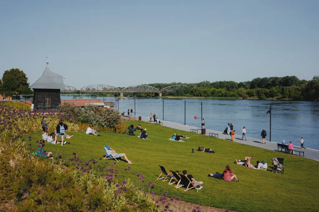 70594 271500 A3qI6y8rkjiRdzUZZfyCsFFI EOBcfLWztTWuKmpoYk 66599e554766a.jpg