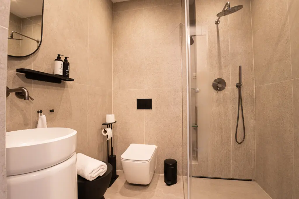 70594 271535 5DNmqvfQ06Jx17DGx FNGWhs2F1UtNKCBRZIhd1GSCc 6659b935f3dec.jpg