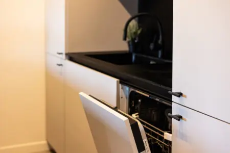 70594 275897 KiQBXQxIhotJ384OisveNNVW7CbcaLQv4LINY6R0WhU 6659ac5683e56.jpg