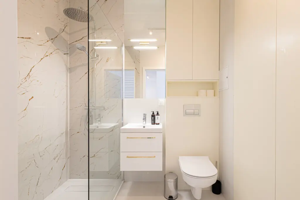 70594 290553 zl1IhDSbeWNBG7WlybGrN0XBwv3ht74keGMy32OMyI0 66955da96e949.jpg