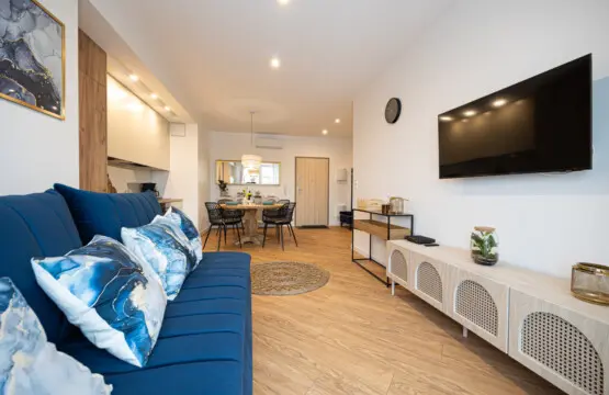 70594 350203 01OoUDd2Jh Rf Q0EtIGWhp2YBIBvKYyB6 NLmCGDGU 6788264475489.jpg