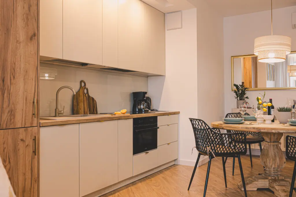 70594 350203 j 99L1jN1VFshAcAEVCLfe990a3 d Y5bB7Q5VD3iHY 678825fe6e67d.jpg