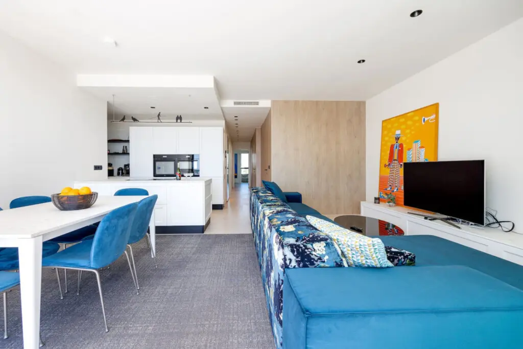 70594 381007 1b2bdWJC0k2EPcSGf9AQG8hagBNPhEIYf2yvbMhx2is 67f9129786d7b.jpg