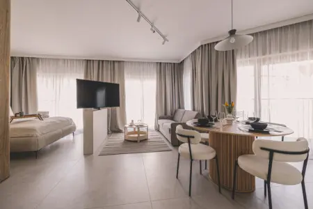 70594 383934 To7oaXM2dkhCyfRb6HoLuQIF3vzMHNdN0BMjGpe Kyg 680b44ab17a04.jpg