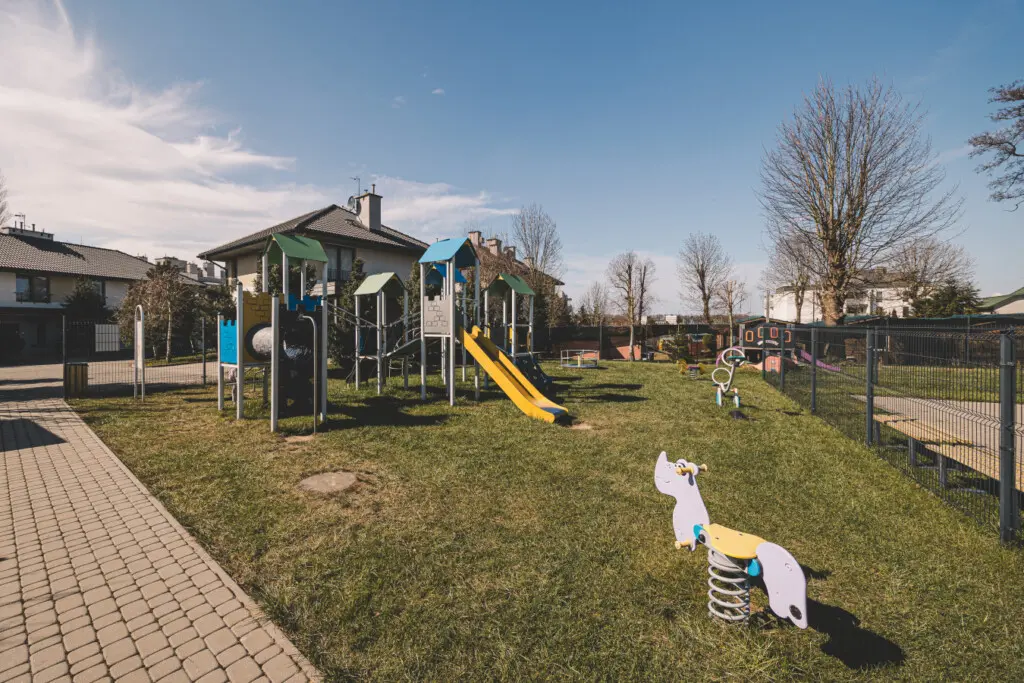 70594 384353 e kwc2wspcrw2J4tWWdGRqumlcmc9NDvmRzJZk8kX8c 680b6b2926ca7.jpg