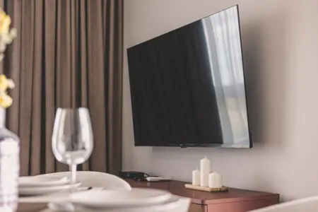 70594 386846 95JOSOf1wzAoxouC06TGjgKhUqvtF 2lVbMTi6etF8o 68179751ed9d2.jpg