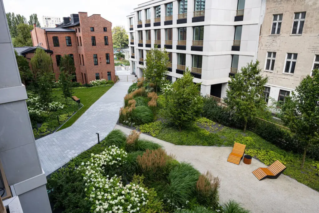 70594 422710 nQoZpGyEixC GMJxOA 1qAOVnAdTFNFS8DG9mLtunJc 689b3b73aef82.jpg