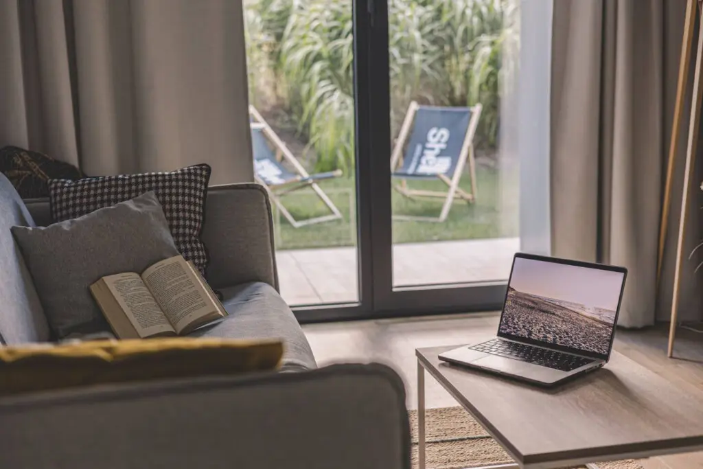 70594 433623 ZdtSJ1P4qa7cpmm4QNSo3MGwv9sbZ4mhpgoD51 k7FY 68c9b967e6d9a.jpg