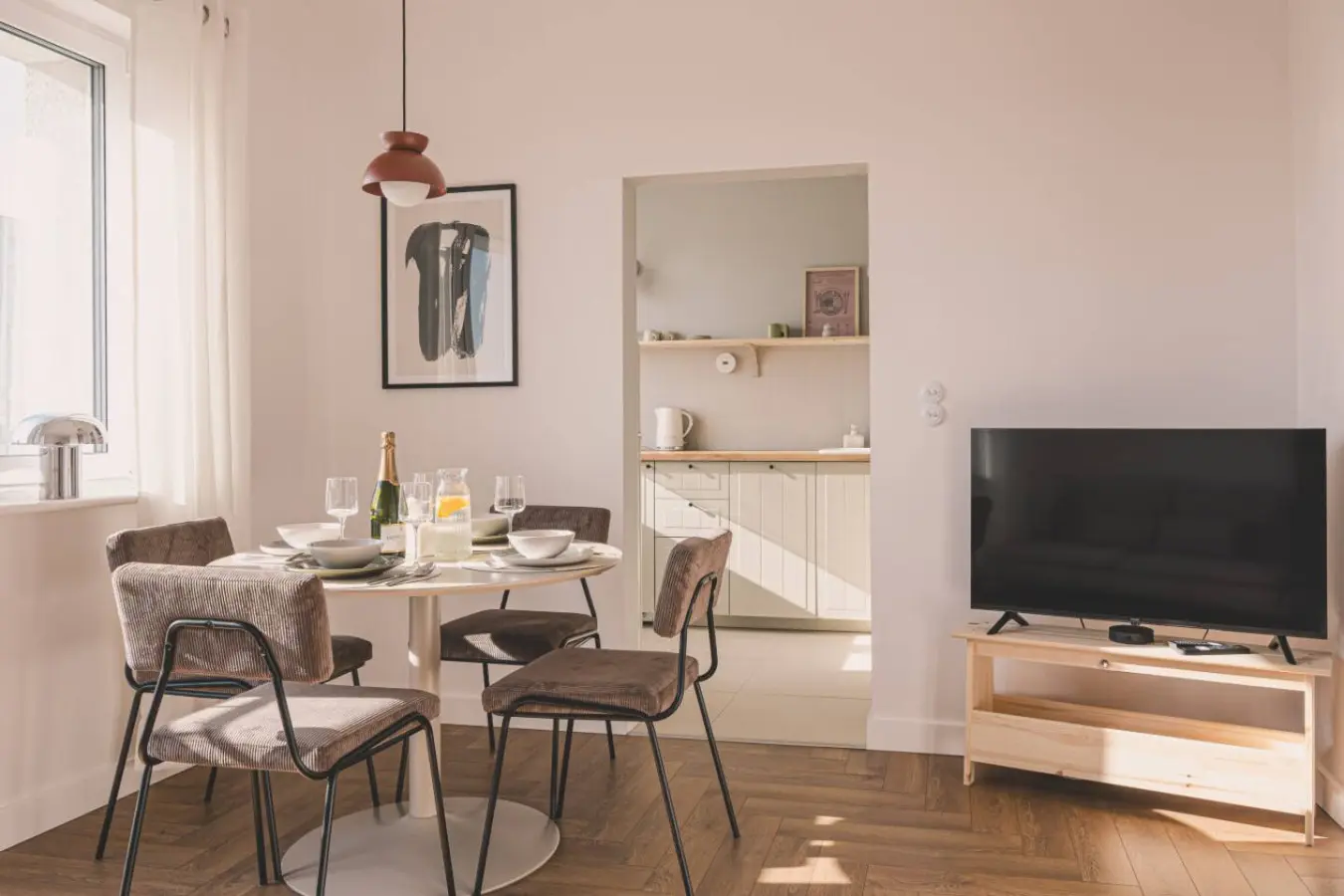 70594 386516 Oakw4YFCHH1e7LrTA9I9HSz52QglErbLgKqbwVzowrM 68f7682cbce0c.jpg