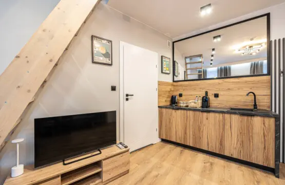 70594 445954 aZ5wQjCODEBK01Ari7FrCFbnv0 TOEDqTpcE5afTUkc 68ff9a3108721.jpg