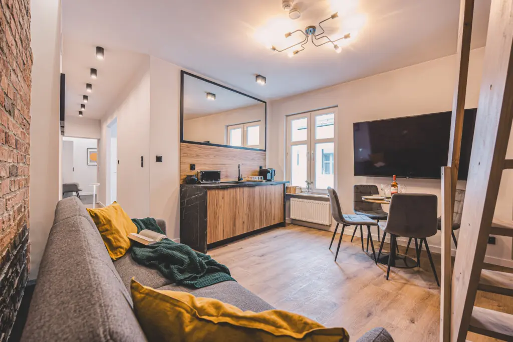 70594 445976 d7phUNLqtee lQP j 3hL7bn78TfQ5Skfs024HQztpo 690373cdcdade.jpg