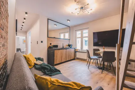 70594 445976 d7phUNLqtee lQP j 3hL7bn78TfQ5Skfs024HQztpo 690373cdcdade.jpg