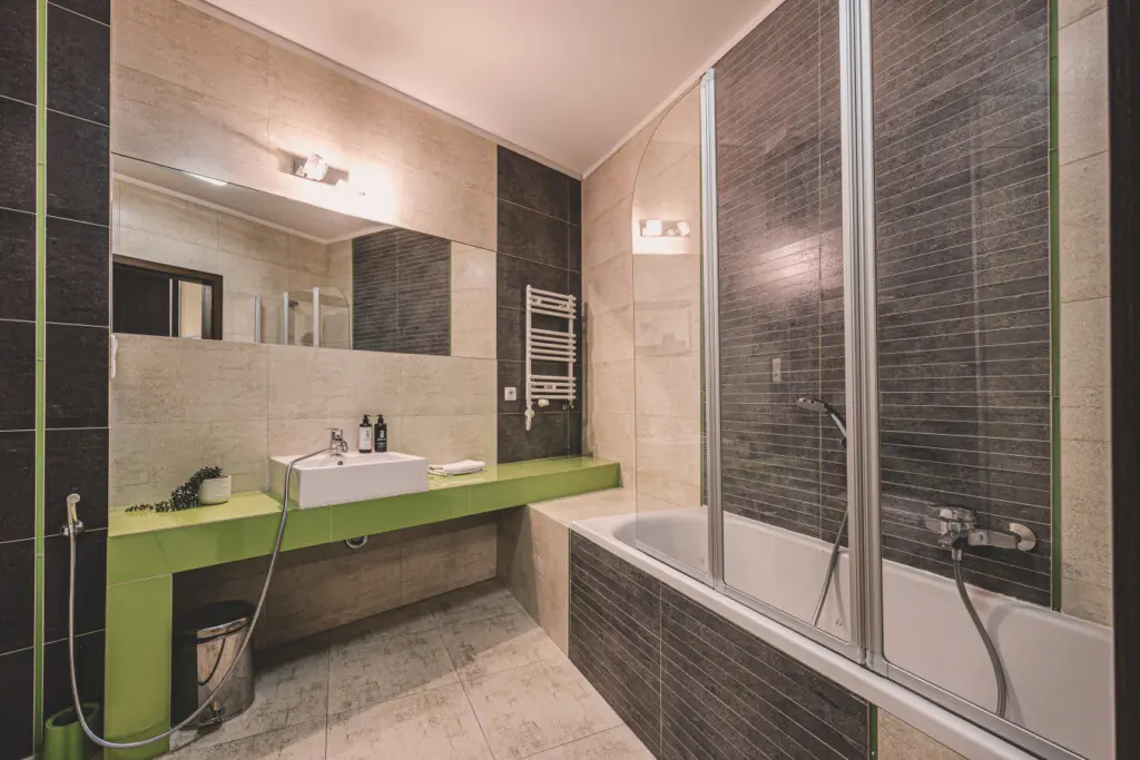 70594 446133 LvUjwKOWxwsWwwq3G zFI xUUzotOuxdmdnznDh5Ru0 6903c9b972eaf.jpg